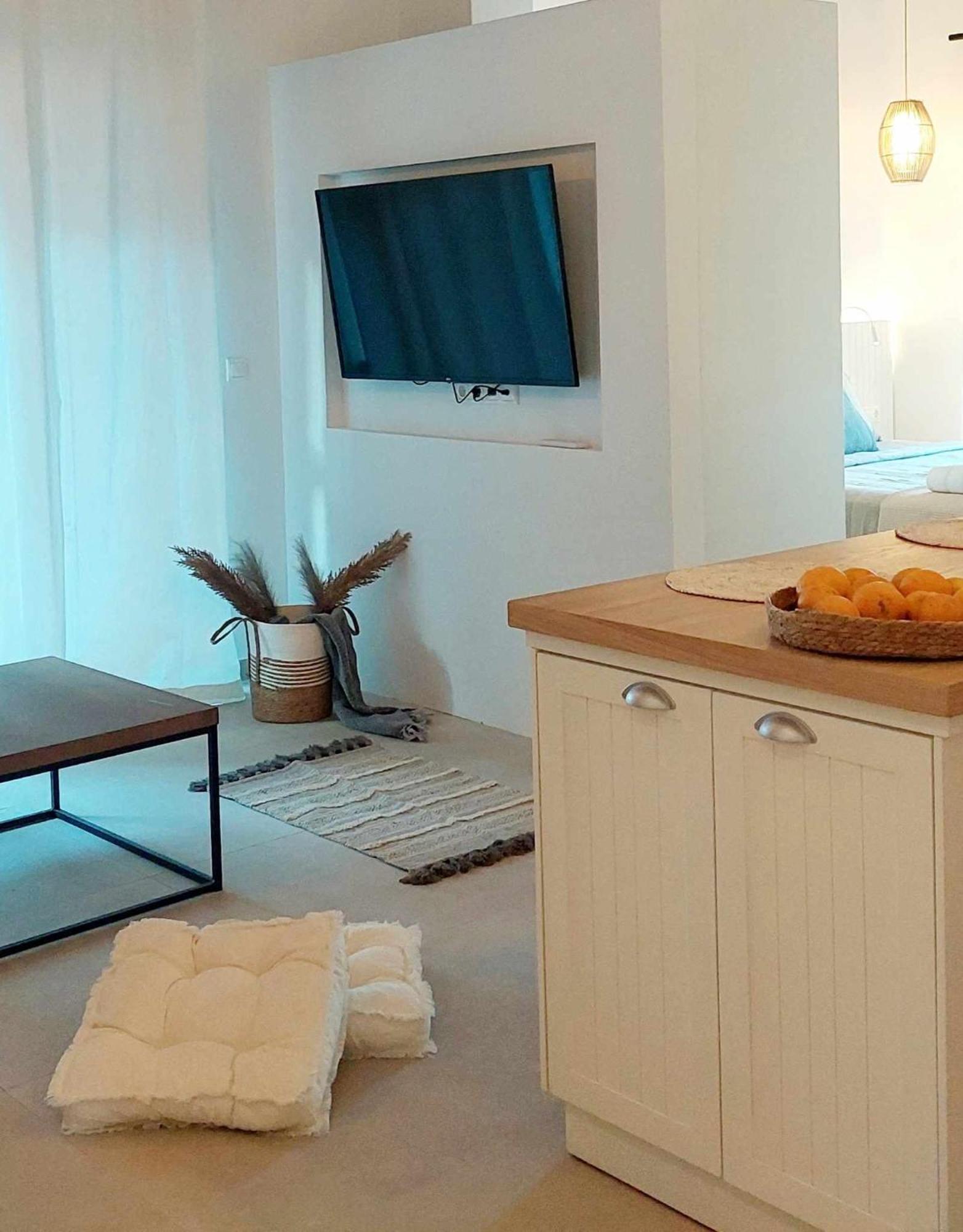 Maya Apartments, Modern And Convenient Apartments With Private Parking Skiathos Exteriér fotografie