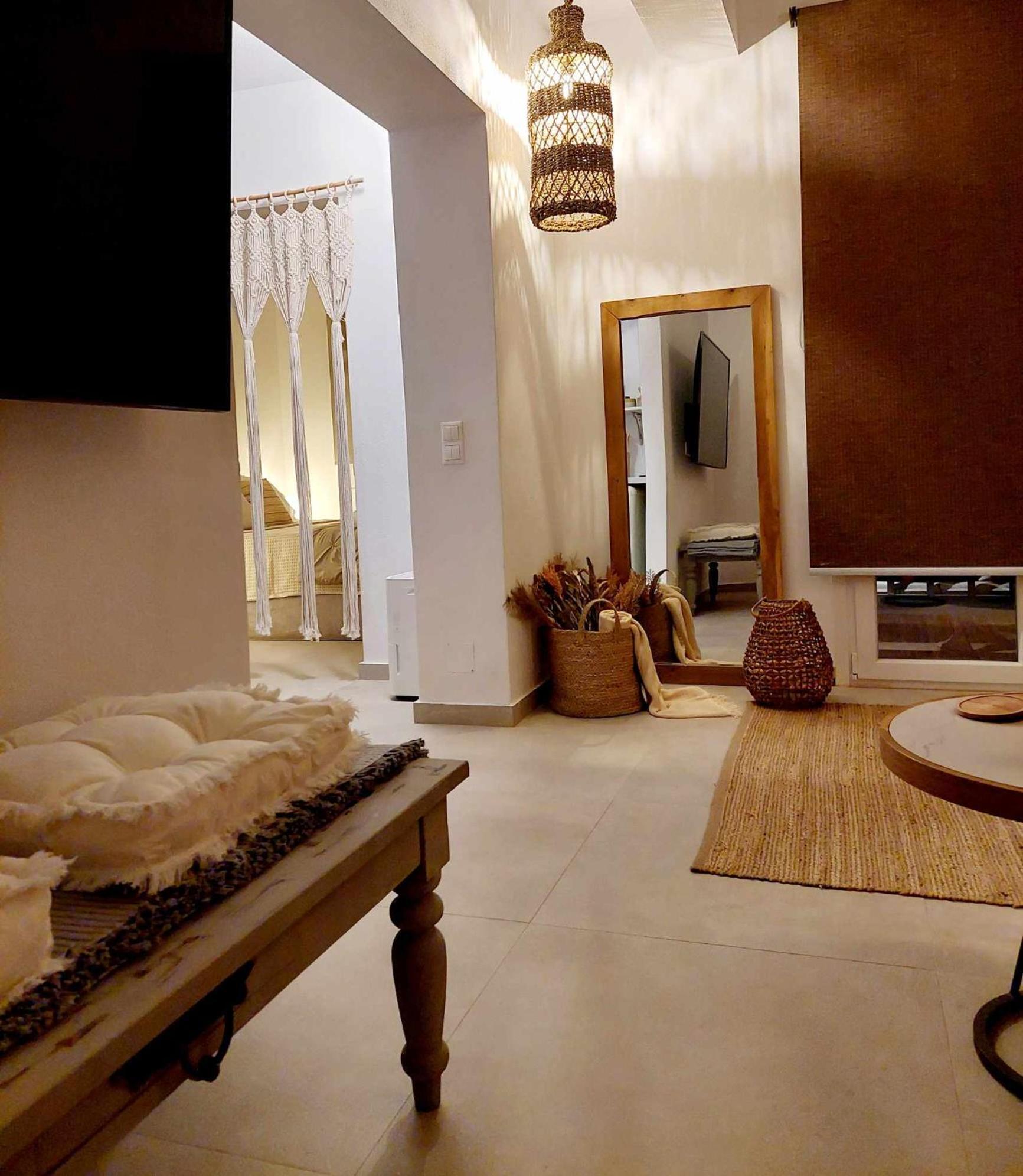 Maya Apartments, Modern And Convenient Apartments With Private Parking Skiathos Exteriér fotografie